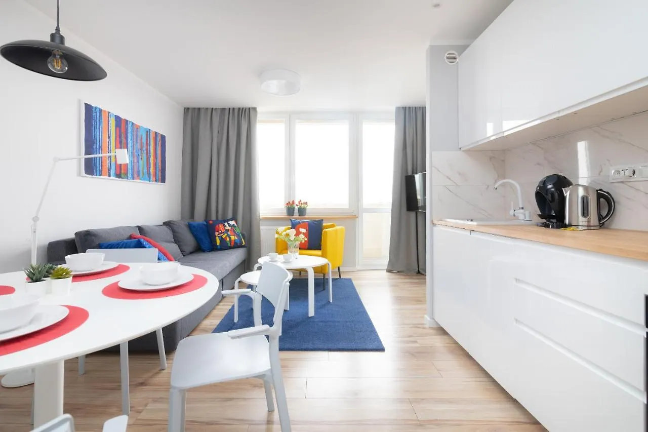 아파트 Beautiful 2 Rooms Flat With Balcony 바르샤바 폴란드